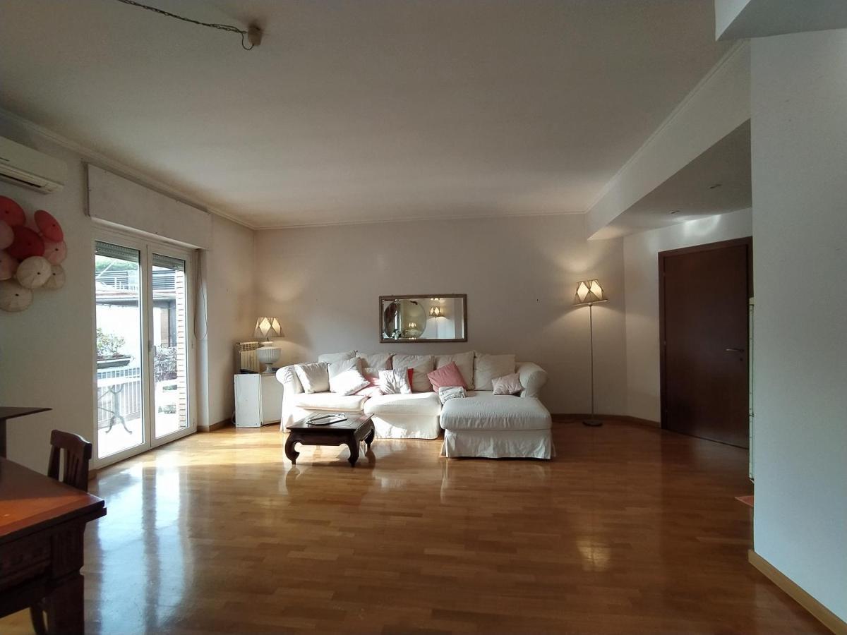 Gelsomino B&B Apartment Рим Екстер'єр фото